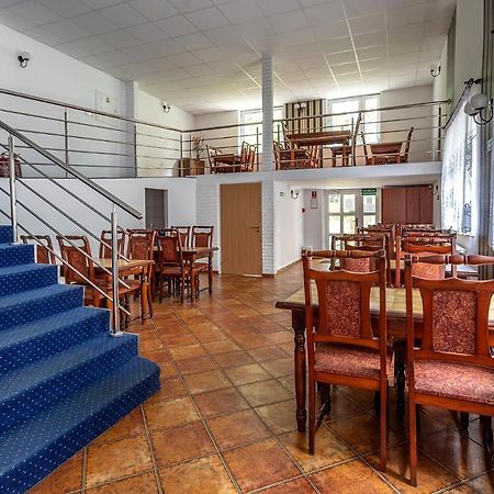 Hotel Zamek Гижицко Экстерьер фото
