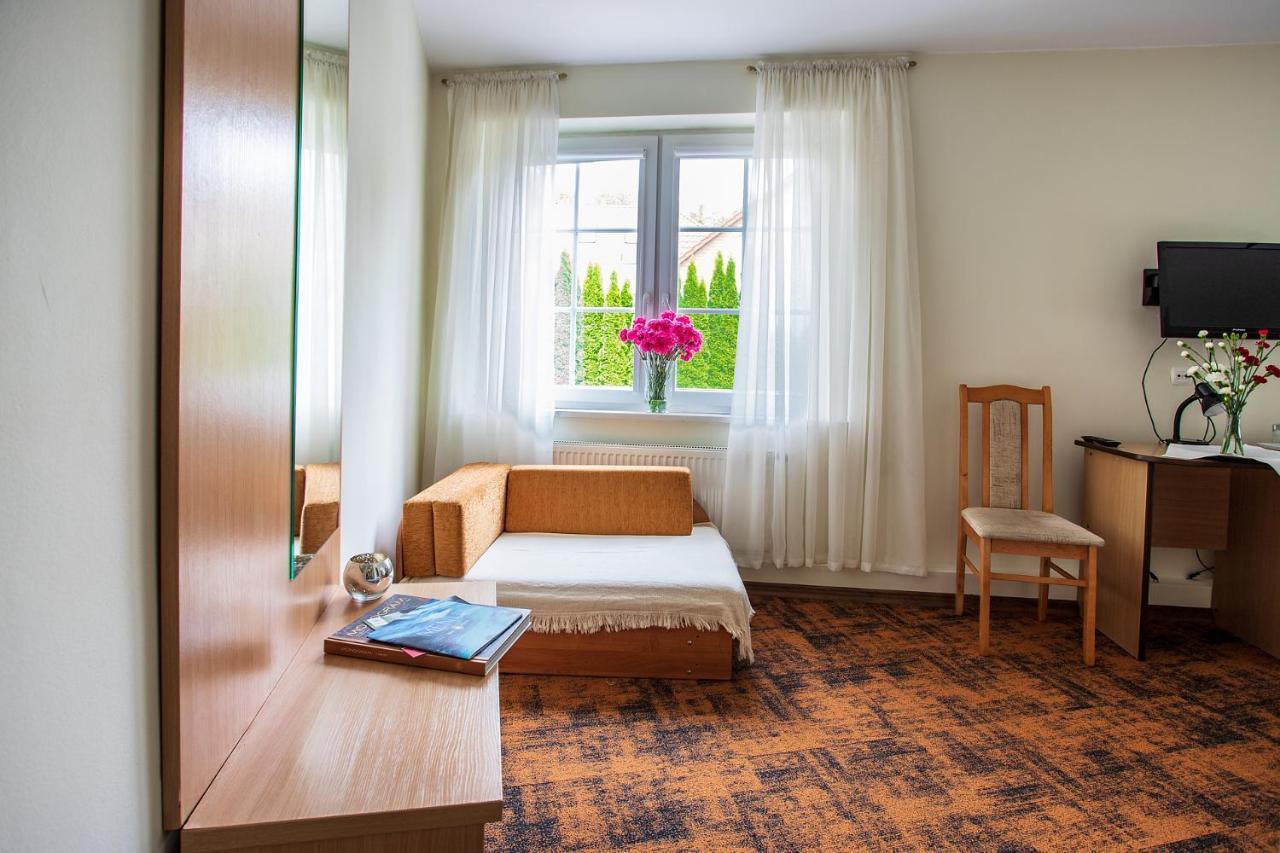 Hotel Zamek Гижицко Экстерьер фото
