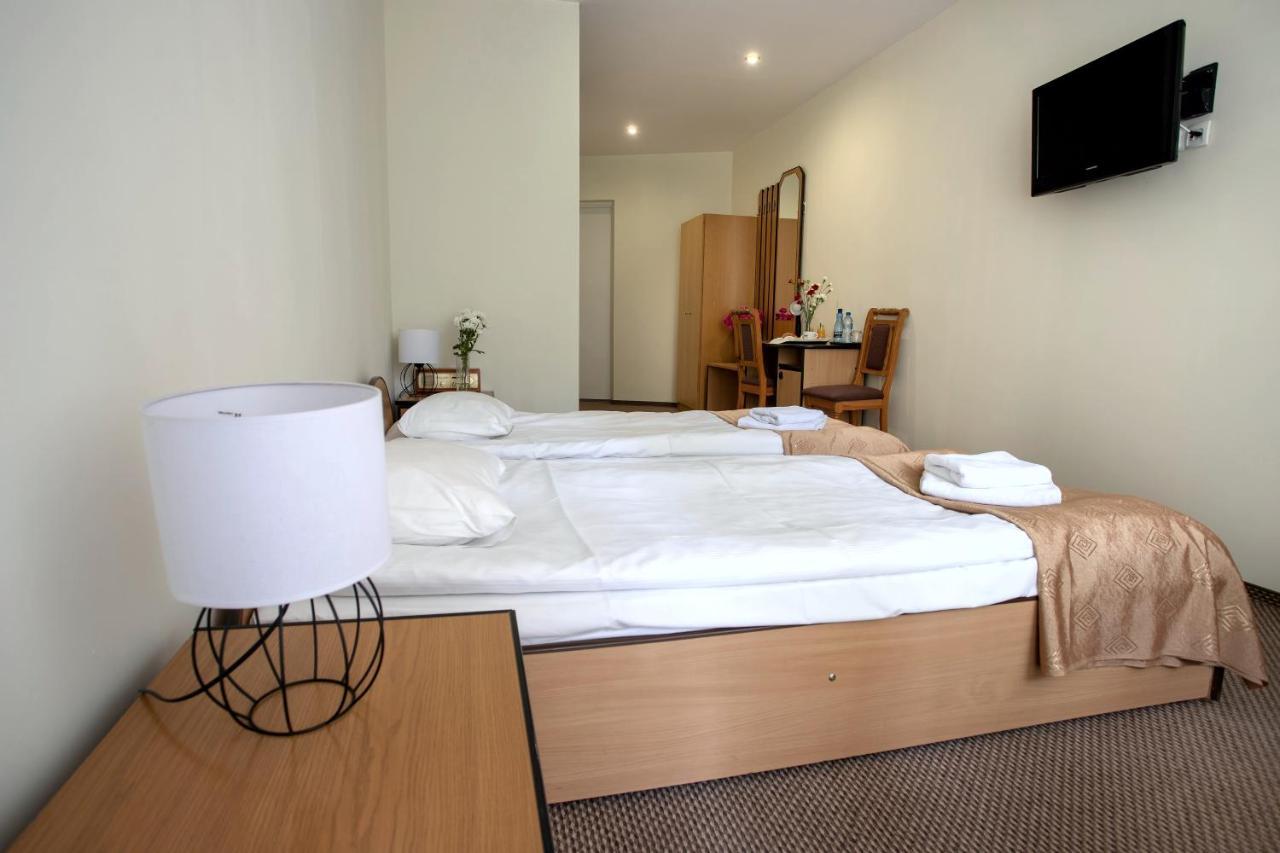 Hotel Zamek Гижицко Экстерьер фото