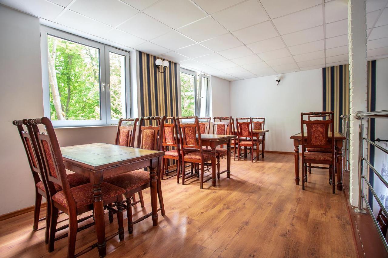 Hotel Zamek Гижицко Экстерьер фото